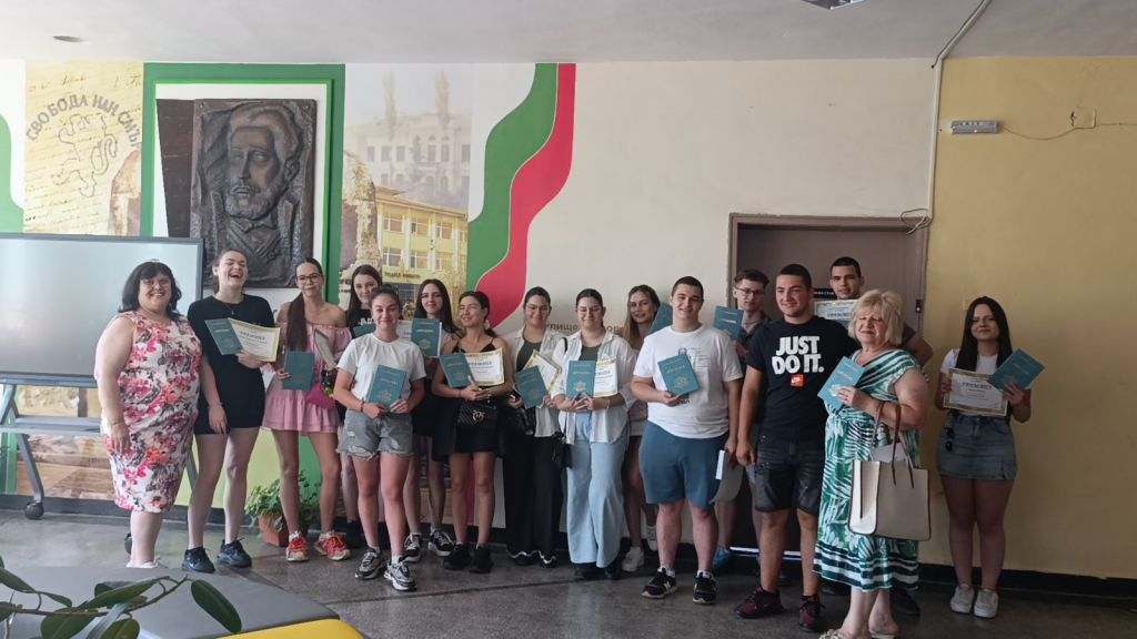  Церемония за връчване на дипломите - СУ Тодор Кирков - Ловеч
